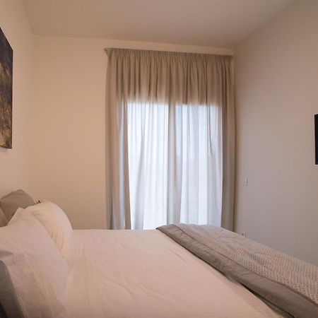 Lodge Modern Apartments, In Kalamaki Centre Стая снимка