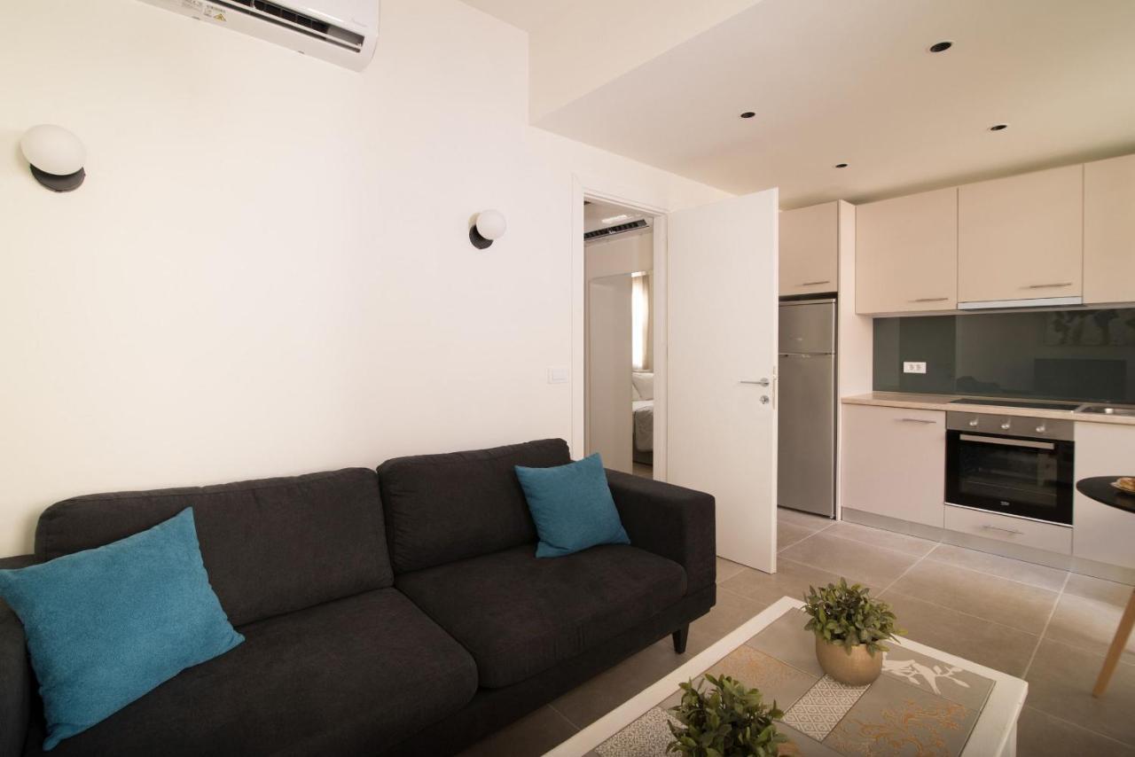 Lodge Modern Apartments, In Kalamaki Centre Стая снимка
