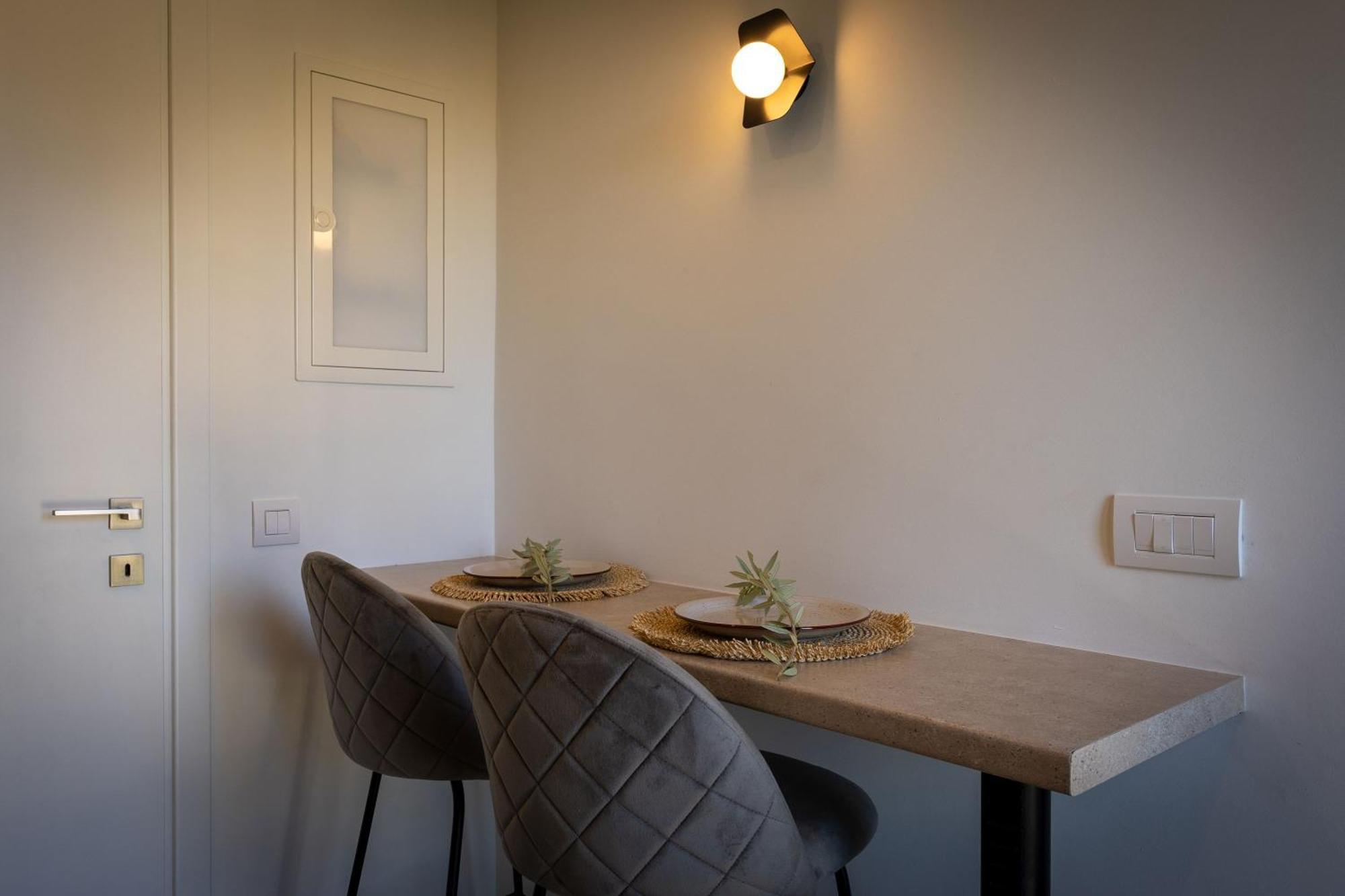 Lodge Modern Apartments, In Kalamaki Centre Екстериор снимка