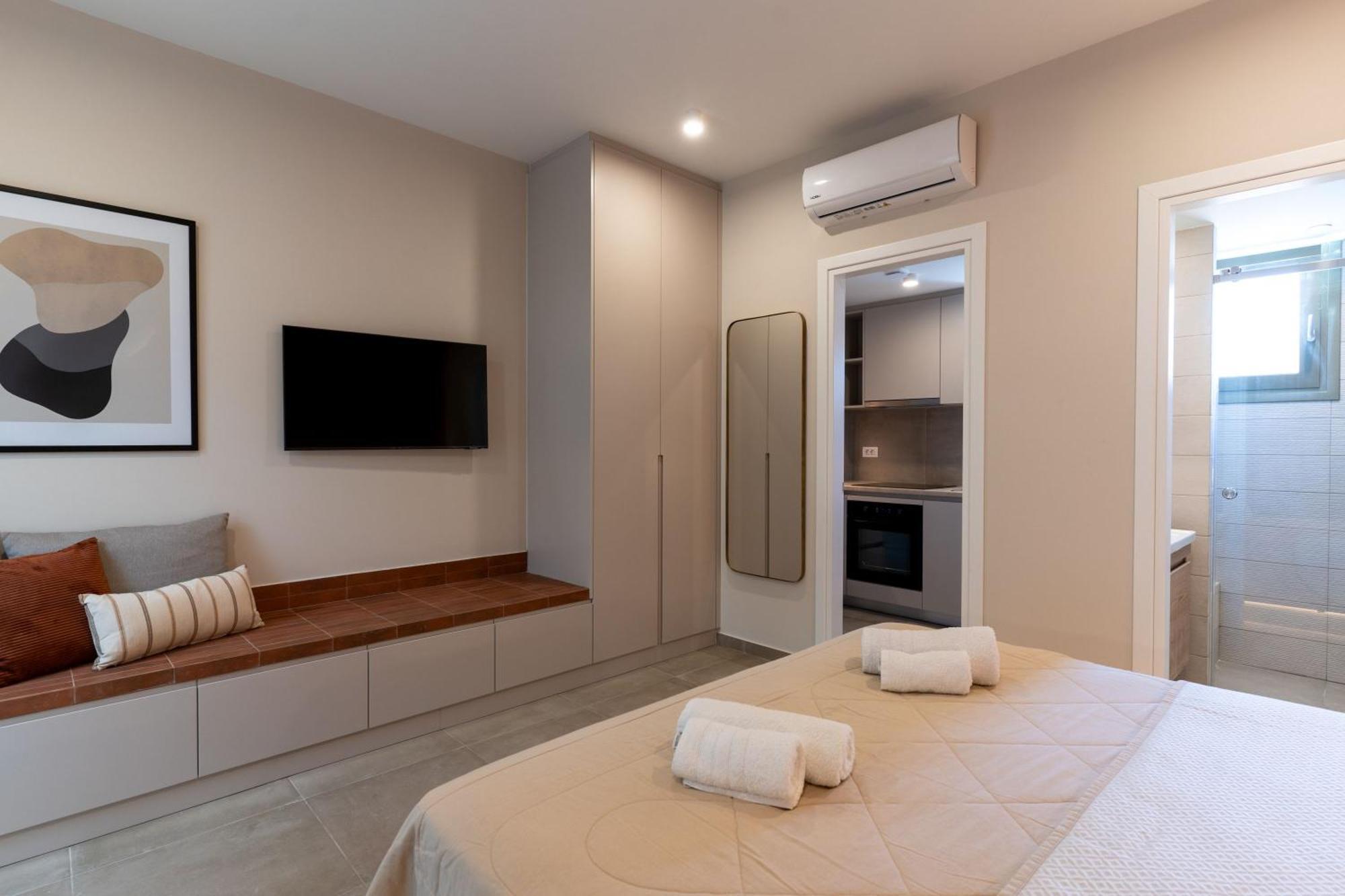 Lodge Modern Apartments, In Kalamaki Centre Екстериор снимка
